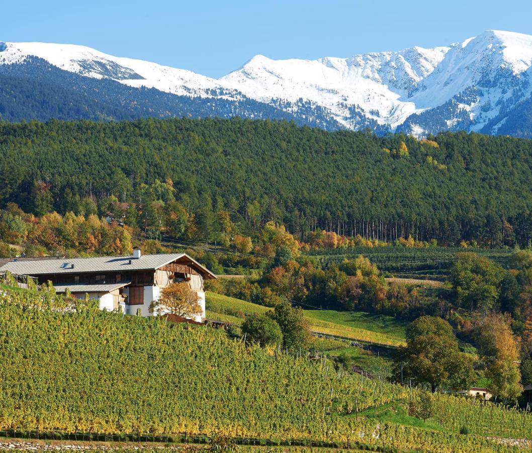 Strasserhof Tenuta-Weingut Vahrn 외부 사진