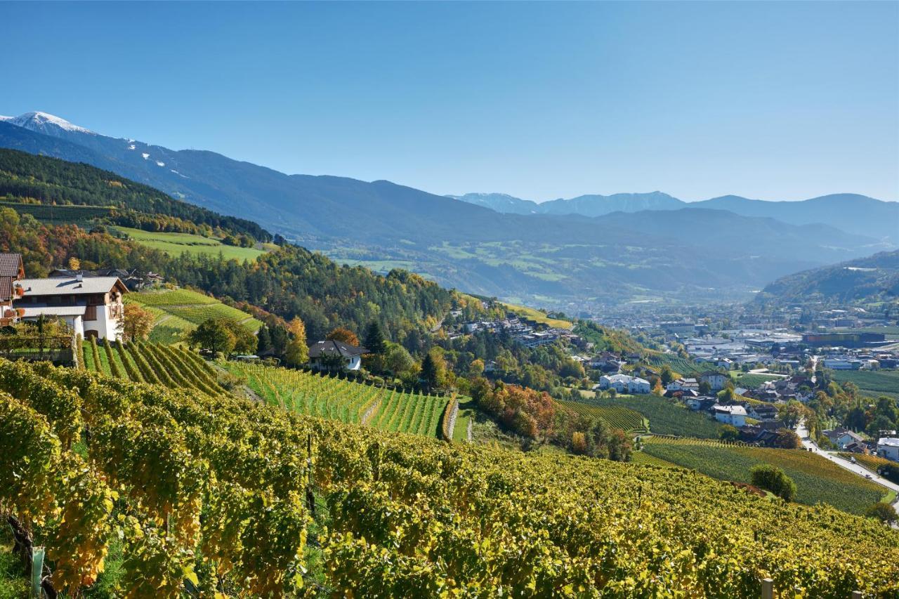 Strasserhof Tenuta-Weingut Vahrn 외부 사진